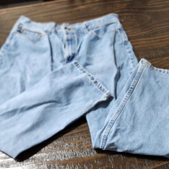 Jeans - Picture 1 of 3